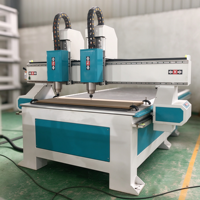 Routeur CNC à double tête haute vitesse 1325 pour la fabrication d'armoires et la sculpture sur bois
