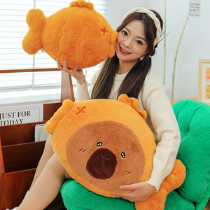 ตุ๊กตาคาปิบาร่านุ่มนิ่มรูปปลาสีแดงสุดสร้างสรรค์และแปลกใหม่ ของเล่นตุ๊กตาสัตว์นุ่มนิ่มขนฟู หลายขนาด เหมาะสำหรับเครื่องคีบตุ๊กตา - Product Image 2