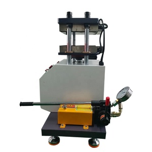 Presse à chaud hydraulique pour la fabrication de portes en contreplaqué et MDF, état neuf, pour l'industrie du bois, avec moteur, pour le contreplaqué stratifié - Product Image 1