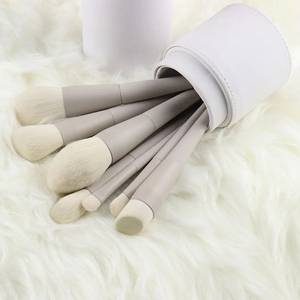 10pcs Coffee Brown Makeup <b>Brush</b> Set Custom Logo Large Flat Foundation Concealer Face Cosmetic <b>Brushes</b> with Storage Pouch - Product Image 3
