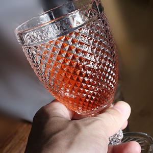 Stile Vintage bevanda in vetro calice trasparente modello pressato vino tazza acqua gambo lungo vetro colorato stile retrò tazze lunghe - Product Image 4