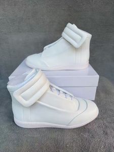 Sneakers Minimaliste Impermeabili Termiche <span class=keywords><strong>con</strong></span> Lacci Nascosti e Imbottitura alla Caviglia, <span class=keywords><strong>Scarpe</strong></span> Futuristiche da Lavoro e Streetwear - Product Image 4