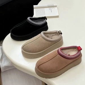 <span class=keywords><strong>Pantofole</strong></span> da Donna di Design con <span class=keywords><strong>Pelliccia</strong></span>, Stivali da Neve Invernali, Caldi e Morbidi, Classici Tasman in Camoscio con Logo Originale - Product Image 2