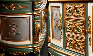 Lemari Kamar Mandi Mewah Antik Kayu Solid Eropa Kustom YIDA dengan Cermin dan Wastafel Keramik yang Dipasang di Dinding - Product Image 4