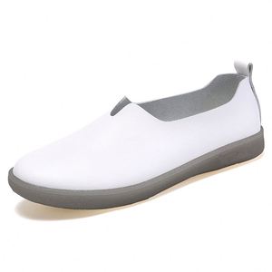 Chaussures plates pour femmes en cuir de vachette de haute qualité, style mocassins à enfiler, décontractées, pour la marche, modèle 2024, vente en gros, prix abordable - Product Image 2