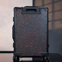Valise en fibre de carbone rouge forgée, capacité de charge 150 kg, serrure TSA combinée, roues silencieuses en TPE, valise incassable, MOQ 1 pièce
