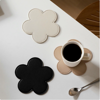 Sous-verres en cuir PU double face de qualité supérieure, élégants sous-plats en forme de fleur pour une décoration intérieure raffinée