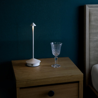 Lámpara de Noche Led con Forma de Pirámide Recargable Atenuación Táctil Lámpara de Mesa Portátil