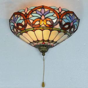 Lámpara de Pared LED de 1 Luz Estilo Tiffany con Pantalla de Vidrio Tintado Vintage, Moderna, para Cabecera, Pasillo, con Haz de Luz de 360° - Product Image 2