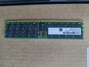 หน่วยความจำเซิร์ฟเวอร์ Vengeance ECC DDR5 รุ่นใหม่ 64GB 2Rx4 5600 MT/s FF5R4T439-SFFF80 - Product Image 1