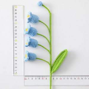 Fleurs tricotées sur mesure, cadeau, décoration moderne pour la maison, fleur en laine faite à la main, crochet, lys de la vallée - Product Image 4