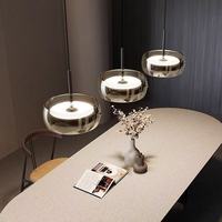 Lustre LED moderne à trois têtes en aluminium, finition argentée, design italien minimaliste de luxe pour salle à manger et bar