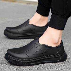 <span class=keywords><strong>Nouvelles</strong></span> <span class=keywords><strong>chaussures</strong></span> décontractées à la mode imperméables et résistantes à l'huile de grande taille pour hommes, <span class=keywords><strong>chaussures</strong></span> de travail - Product Image 2
