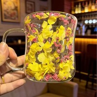 Mug Kaca Dinding Ganda Bunga Kering dengan Gagang, Cangkir Kopi Teh Terisolasi Motif Hydrangea Pink, Hadiah Estetis untuknya, Perlengkapan Minum