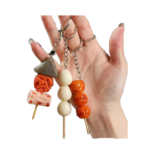 Miniatura de fábrica de pinchos de barbacoa japonesa para juego de comida, accesorios de llavero con colgante de carne y huevo para mochila escolar y llavero de coche - Product Image 1