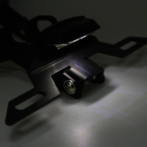 Phụ Kiện Xe Máy Honda <span class=keywords><strong>CB300R</strong></span> CB150R 18-19, Khung Giữ Biển Số Xe Phía Sau Bằng Nhôm Màu Đen Có Đèn LED - Product Image 5