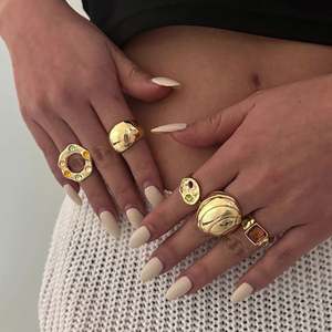 Grands anneaux circulaires en métal irrégulier vintage pour femmes et hommes, bagues d'ouverture en strass colorés, ensemble d'accessoires de bijoux punk - Product Image 1