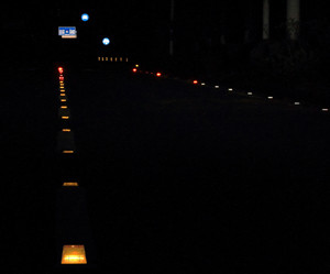 Hign Qualität langlebig Verkehrssicherheit ABS-PMMA Kunststoff Straßenstollenwarnlicht 3M reflektierende Katzenauge Straßenstollen - Product Image 5