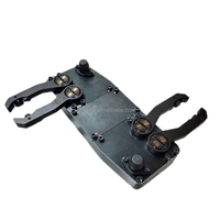 Conjunto de Cambiador de Herramientas TC-31B (650665001) Conjunto de Dedo Izquierdo 301 Conjunto de Dedo Derecho con Garra TC-31B 302 (650666001)