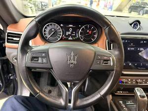 Sedán Usado Listo para Exportación, <span class=keywords><strong>Maserati</strong></span> Ghibli 2021-2023 Híbrido, Kilometraje Original, Excelente Estado - Product Image 6
