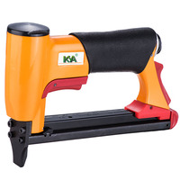 Agrafeuse pneumatique Fine 7116 /421 pour la décoration de meubles