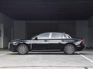 Hongqi H5 2.0T <span class=keywords><strong>Automatique</strong></span> 2024, Berline Économe en Carburant avec 340 Nm pour les Déplacements Urbains <span class=keywords><strong>et</strong></span> Suburbains, <span class=keywords><strong>Voiture</strong></span> d'Occasion - Product Image 5