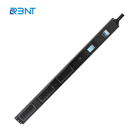 PDU intelligent à montage en rack triphasé 63A 380V avec 12 prises IEC C19 OEM
