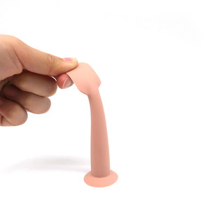 Cuchara de silicona para medicamentos con ventosa para el cuidado de la piel del bebé, varios colores, uso infantil - Product Image 3