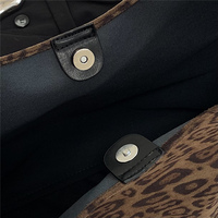 Nouveau sac fourre-tout à grande capacité portable à la mode rétro pour femmes avec une seule poignée et laçage rapide pour toutes les saisons
