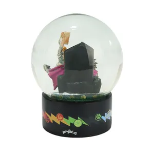 2024 nuovi arrivi di tendenza Skeleton re Snow Globe in resina di Halloween decorazione da scrivania per bambini Souvenir e regalo