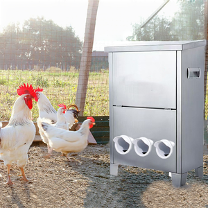 Alimentatore automatico a pedali per animali domestici alimentatore automatico per polli senza rifiuti di pollame di grandi dimensioni - Product Image 1
