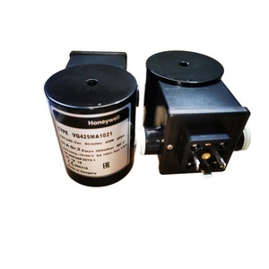 Válvula Combinada de Gas Honeywell VQ425MA1021 de 1/2 Pulgada con Control Electromagnético para Sistemas de Gas - Product Image 1