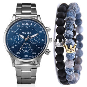 الأكثر مبيعًا 2 في 1 ساعة كومبو بسيطة ومحفظة ترويجية ممتازة لعيد الميلاد - Product Image 5