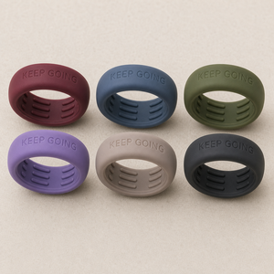 Coque de protection en silicone Oura Ring 5/4 Galaxy Ring RingConn Ultrahuman, gaufrée rouge bordeaux, pour bague connectée, avec texte personnalisé, cadeau - Product Image 1