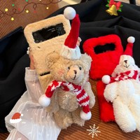 Coque de téléphone en peluche 3D mignonne de Noël pour Samsung Galaxy Z Flip 4, housse de protection douce et moelleuse avec chapeau de Père Noël et écharpe, idéale pour les fêtes