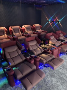 ชุดโซฟาปรับเอนหนังแท้ระดับวีไอพีสุดหรู สำหรับโรงภาพยนตร์เชิงพาณิชย์ โฮมเธียเตอร์ และโบสถ์ พร้อมที่นั่งปรับเอนแบบเลื่อน - Product Image 2