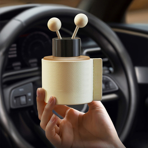 Deodorante per auto aromaterapia vetro portatile per auto <span class=keywords><strong>diffusore</strong></span> di olio essenziale di aromaterapia per purificare gli <span class=keywords><strong>odori</strong></span> - Product Image 2