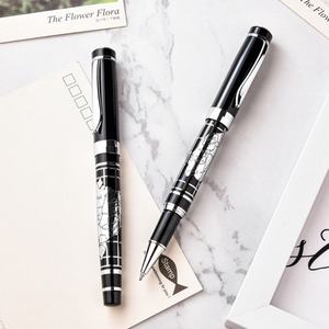 Stylo à bille élégant et classique en métal avec design de carte du monde, logo personnalisé, pour une <span class=keywords><strong>utilisation</strong></span> promotionnelle d'entreprise et la vente en gros - Product Image 5