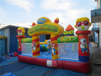 Nouvelle conception de château gonflable amusant Crazy Penguin, château gonflable avec toboggan, château gonflable pour sauter