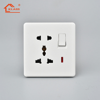 UK standard Pop 13A 220V 3pin prise électrique universelle PC FIame matériau résistant chine prises murales interrupteurs