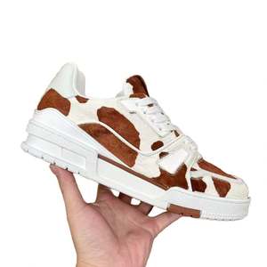 Nuevos Zapatos Deportivos Casuales Unisex LVES, Zapatos para Correr y Caminar con Entresuela de EVA y Cuero Genuino, Personalizables, para Primavera, Otoño e Invierno - Product Image 4