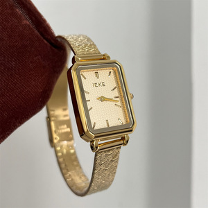 Reloj de Pulsera Clásico de Buena Calidad para Mujer, Movimiento de Cuarzo Dorado y Plateado, Correa de Aleación Moderna, Reloj de Moda para Dama - Product Image 4