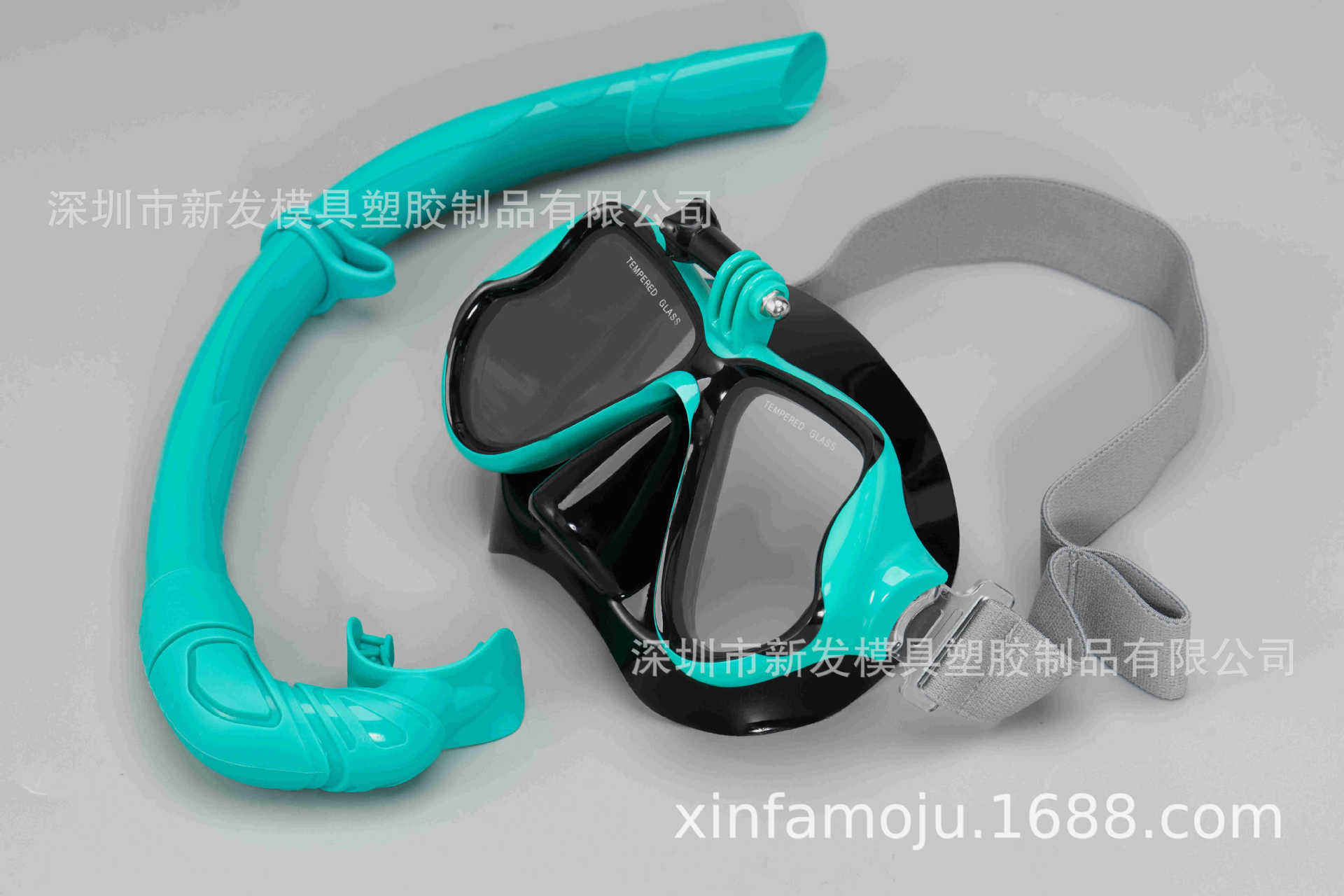 ชุดสูทสีดำและสีเขียว