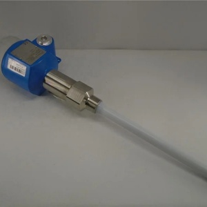 Nuevo Sensor de Nivel Capacitivo FMI51 para Medición Continua de Nivel e Interfaz - Product Image 2