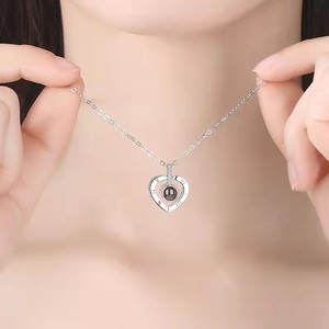 Collana con ciondolo <span class=keywords><strong>a</strong></span> forma di cuore in <span class=keywords><strong>100</strong></span> lingue collana romantiche in acciaio inossidabile con memoria d'amore - Product Image 5