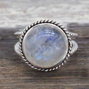Anello a doppio strato per donna, stile vintage con pietre, gioiello alla moda per l'indice - Product Image 3
