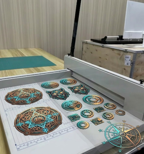 Film de transfert thermique Premium Hiver pour tasses/mugs avec motifs en caoutchouc de dessins animés de Noël (pingouin et maison en pain d'épices) - Product Image 2