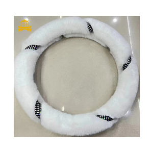 Produits d'entretien de <span class=keywords><strong>voiture</strong></span> Housses de volant en diamant Cadeaux Chauffe-fourrure Volant Vie quotidienne - Product Image 4