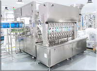 Machine de remplissage et de bouchage multifonction pour sachets à bec verseur Doypack et sachets souples à bec verseur pour l'emballage de produits chimiques liquides quotidiens