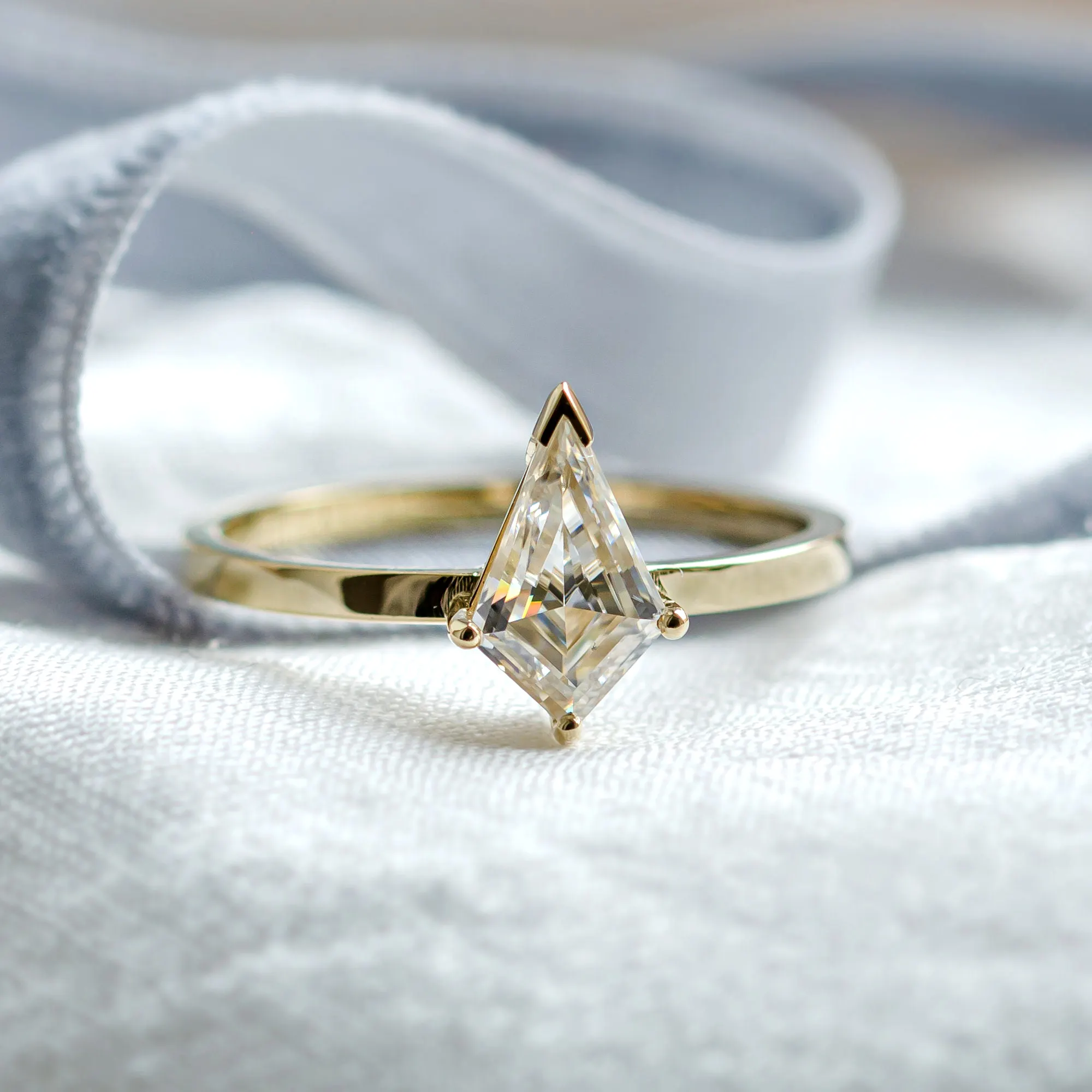 แหวนเพชรโมอิสสำหรับผู้หญิงแหวนทองขนาด6*10มม. 10K 14K 18K
